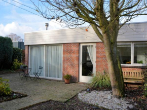 Modern bungalow on lake in South Holland near the North Sea